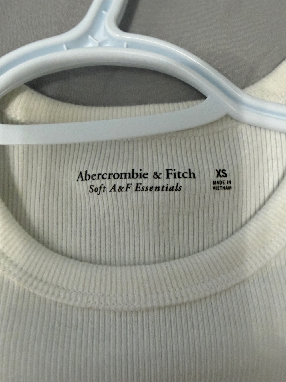 Abercrombie Essential Ribbed Tee - Picture 2 of 2
